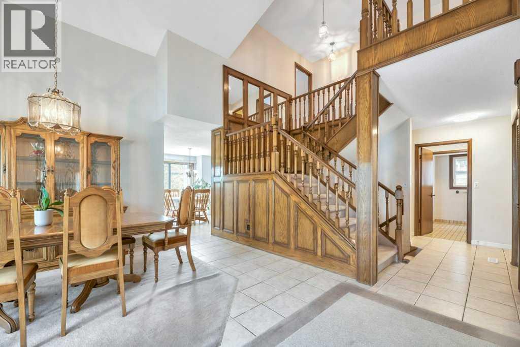77 Edgewood Rise Nw, Calgary, Alberta  T3A 2T6 - Photo 17 - A2281057