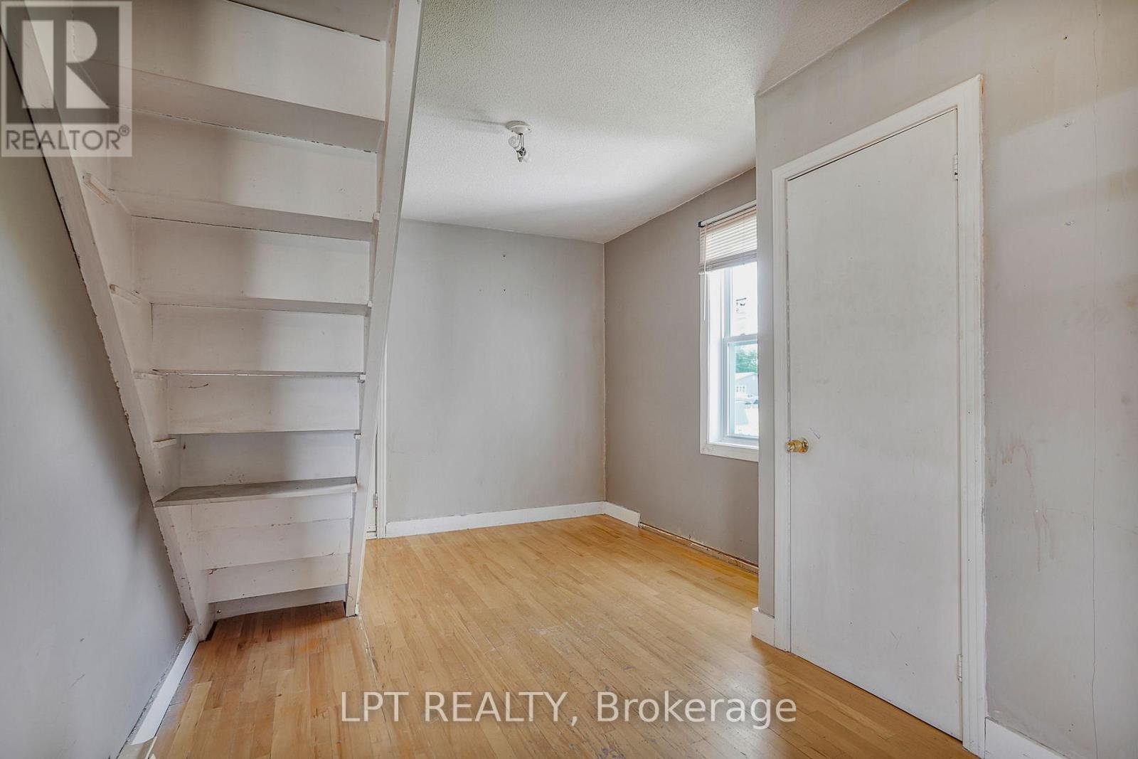 31 Johnston Street, Alfred And Plantagenet, Ontario  K0B 1A0 - Photo 12 - X13256254