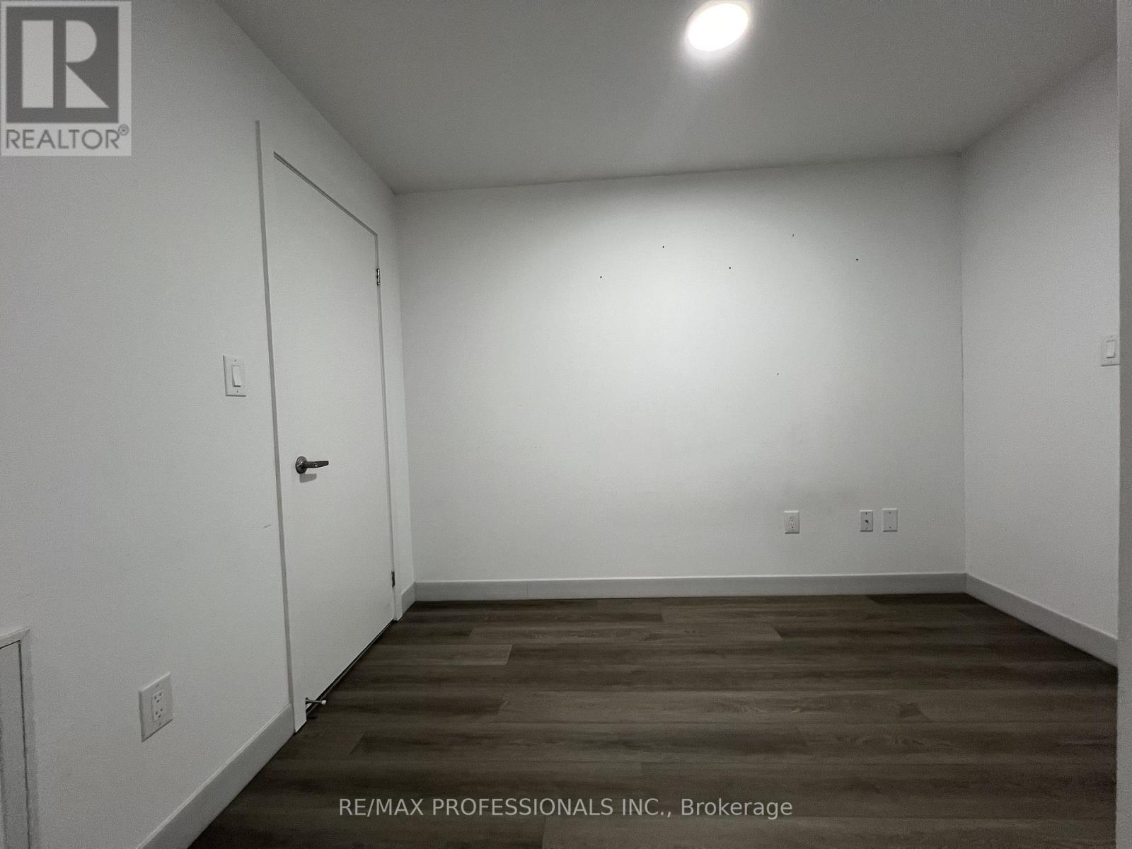 305 - 37 Antrim Crescent, Toronto, Ontario  M1P 0E8 - Photo 18 - E13211748