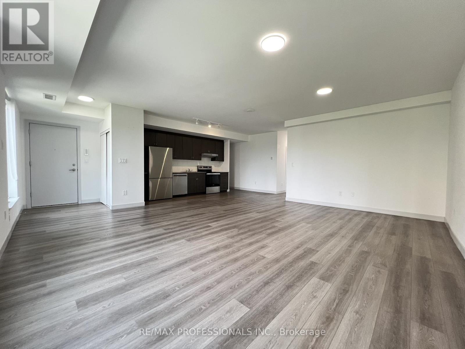305 - 37 Antrim Crescent, Toronto, Ontario  M1P 0E8 - Photo 11 - E13211748