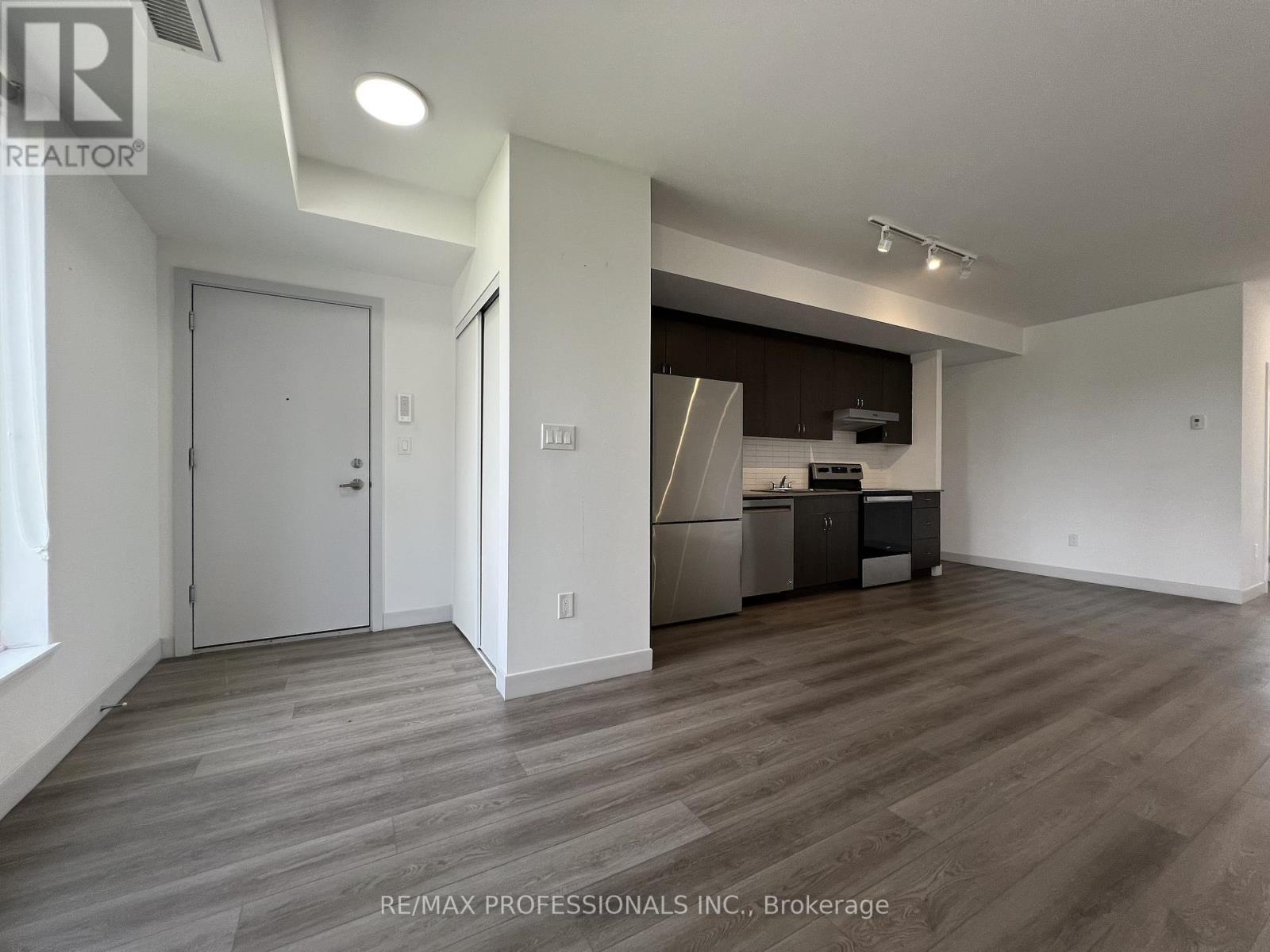 305 - 37 Antrim Crescent, Toronto, Ontario  M1P 0E8 - Photo 12 - E13211748