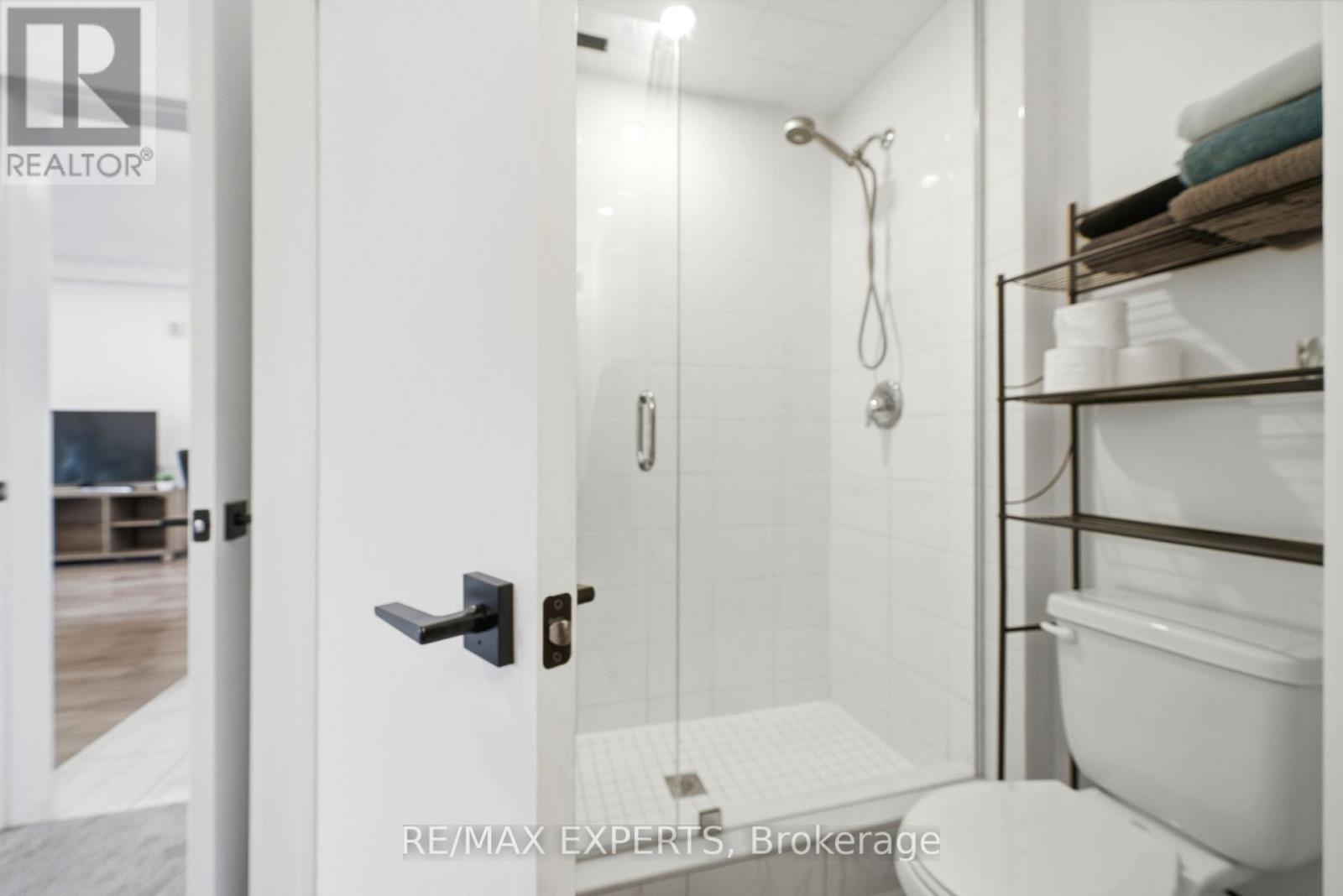 103 - 4 Spice Way, Barrie, Ontario  L9J 0M2 - Photo 11 - S13250330