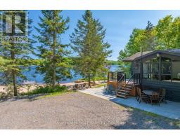 257 NORTH DEER LAKE ROAD, Huntsville, Ontario