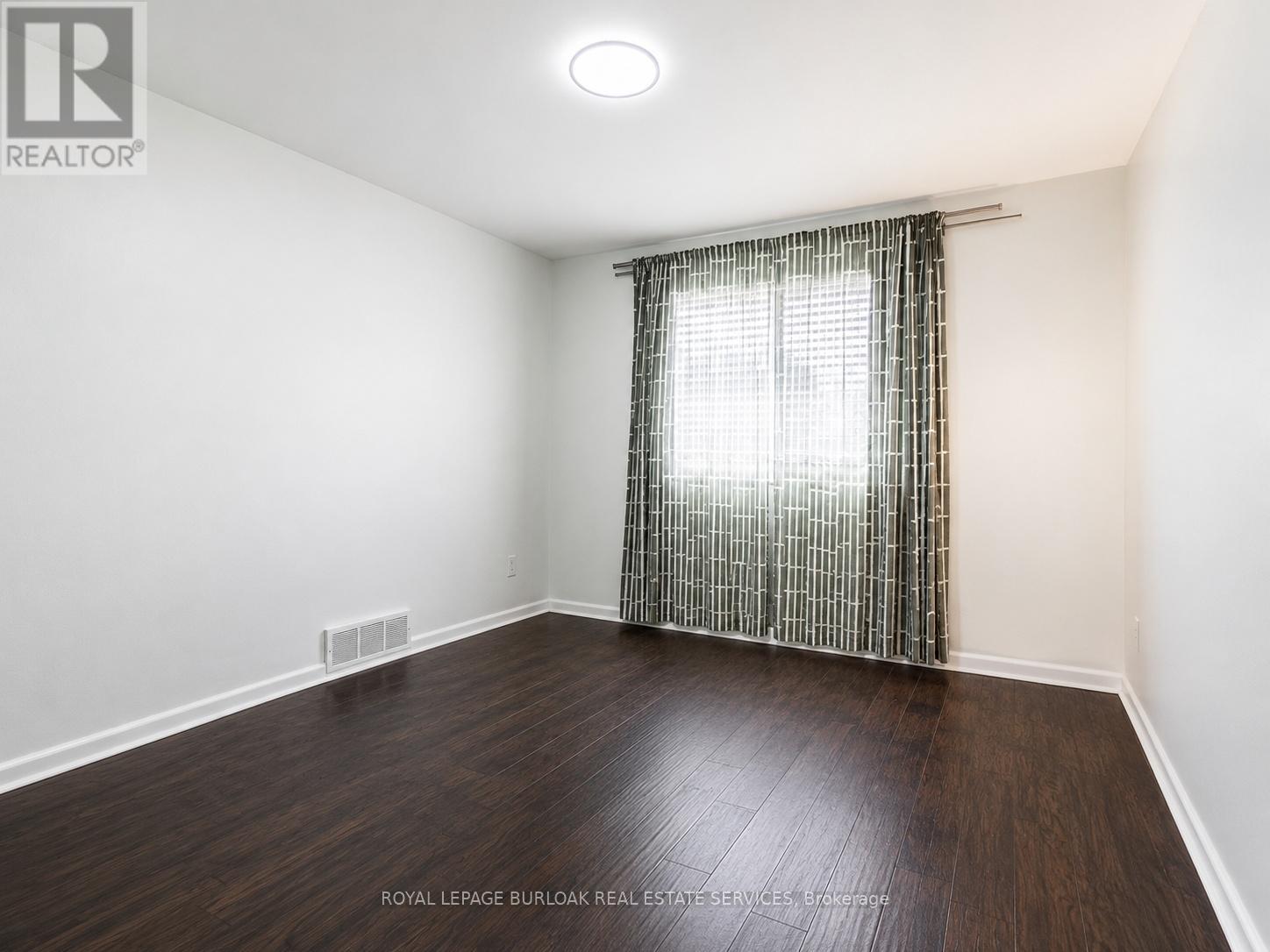 723 Hyde Road, Burlington, Ontario  L7S 1S6 - Photo 17 - W13252368