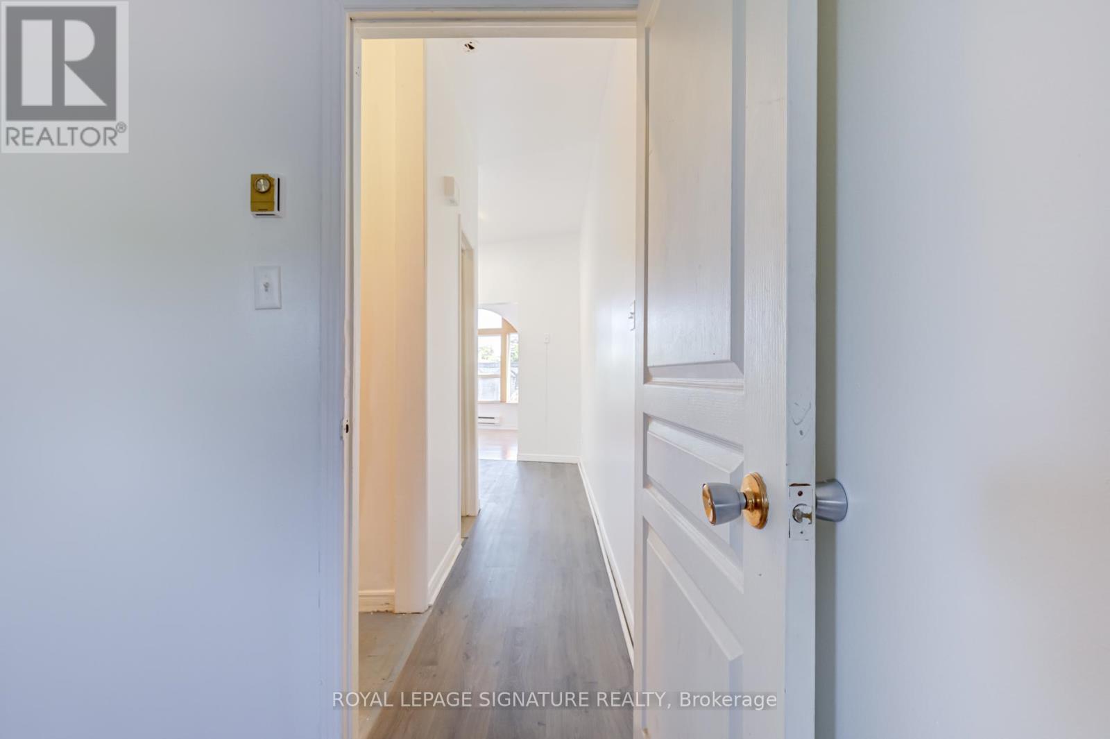 3 - 3040 Dundas Street W, Toronto, Ontario  M6P 1Z3 - Photo 11 - W13253214