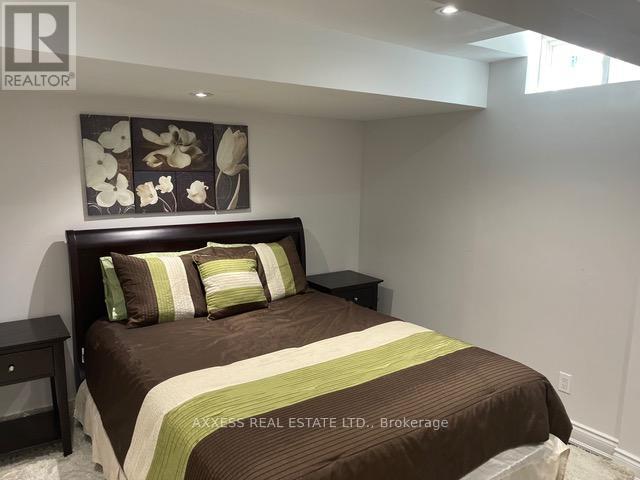 2449 Grand Oak Trail, Oakville, Ontario  L6M 0J3 - Photo 9 - W13253562