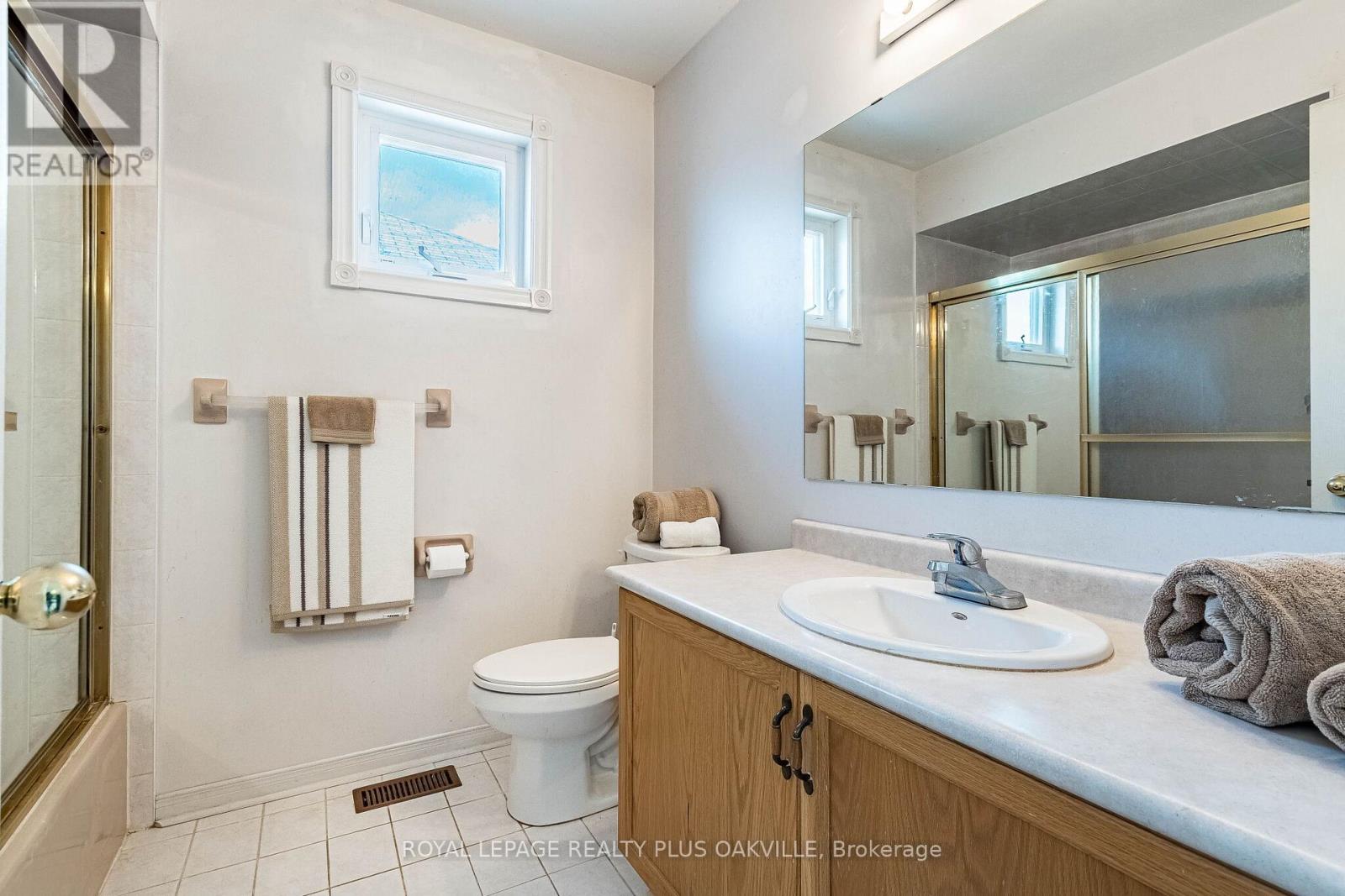 1520 Roseway Drive, Mississauga, Ontario  L5M 5M5 - Photo 20 - W13254318