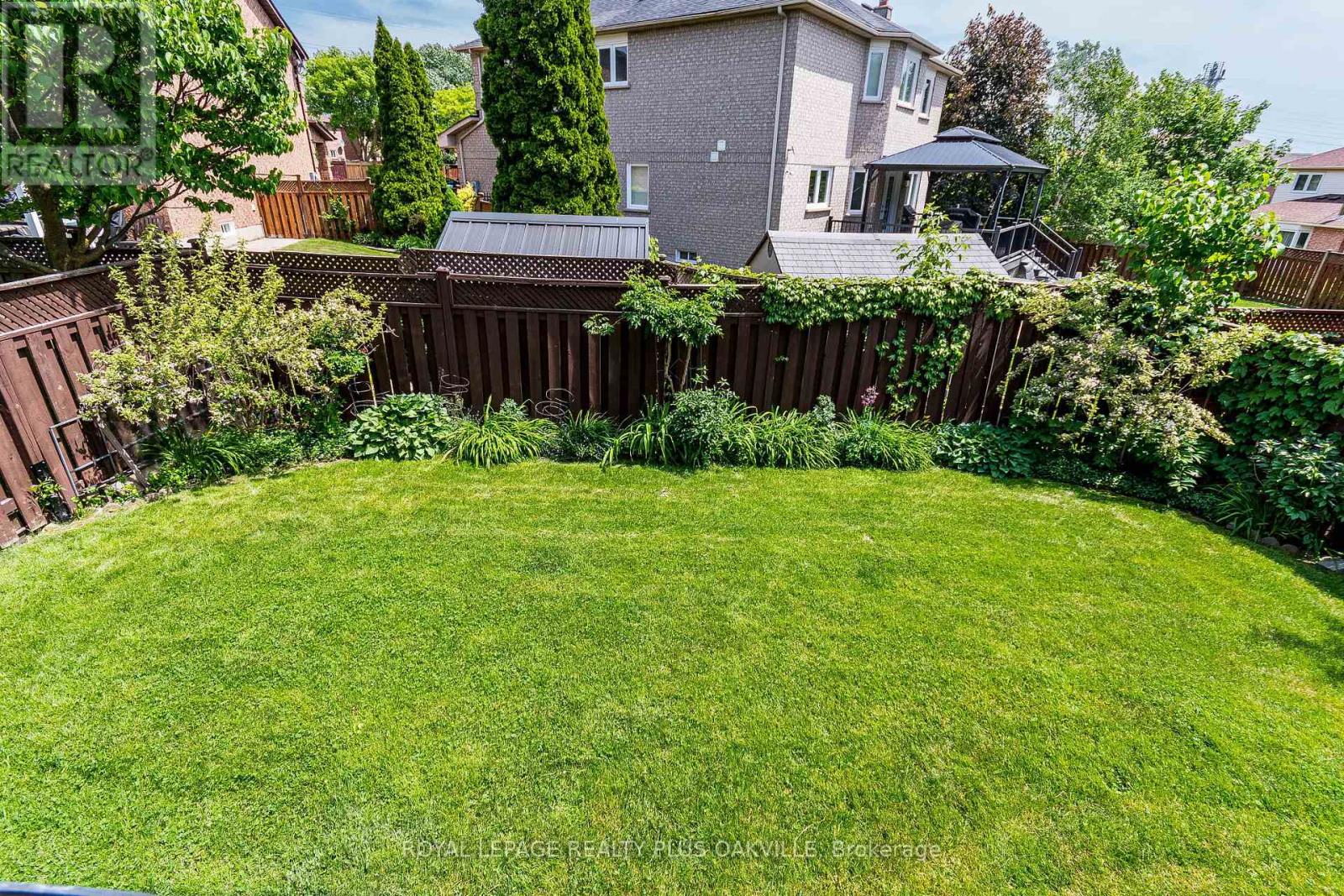1520 Roseway Drive, Mississauga, Ontario  L5M 5M5 - Photo 27 - W13254318