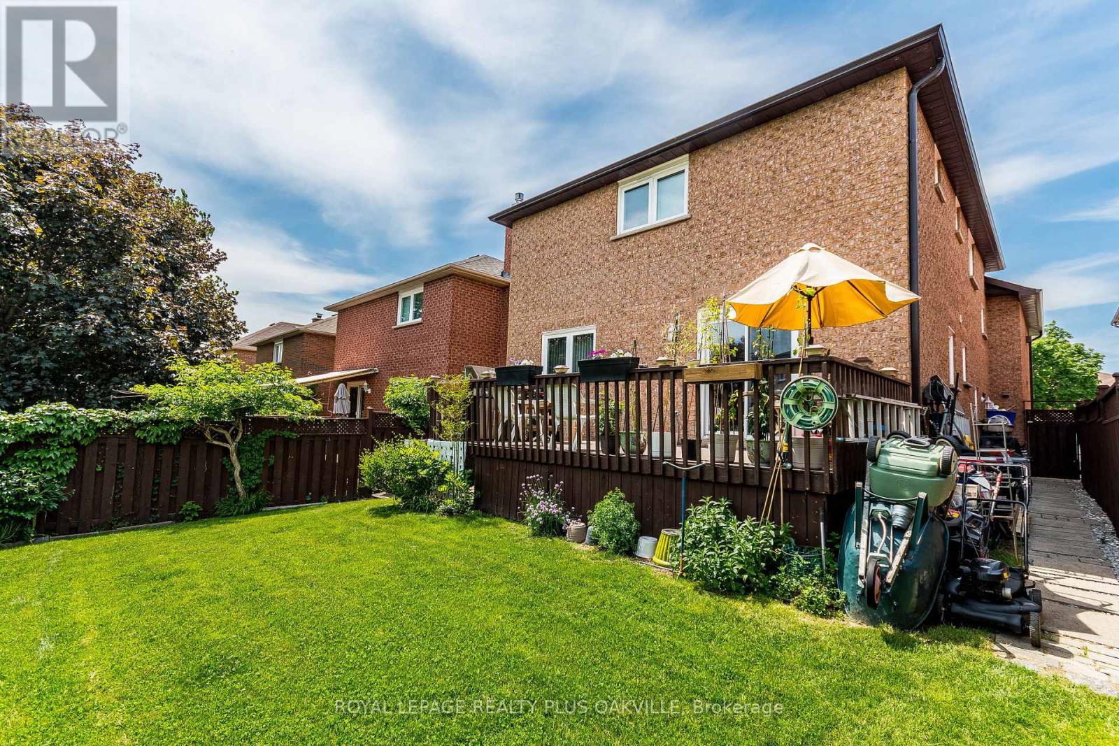 1520 Roseway Drive, Mississauga, Ontario  L5M 5M5 - Photo 31 - W13254318
