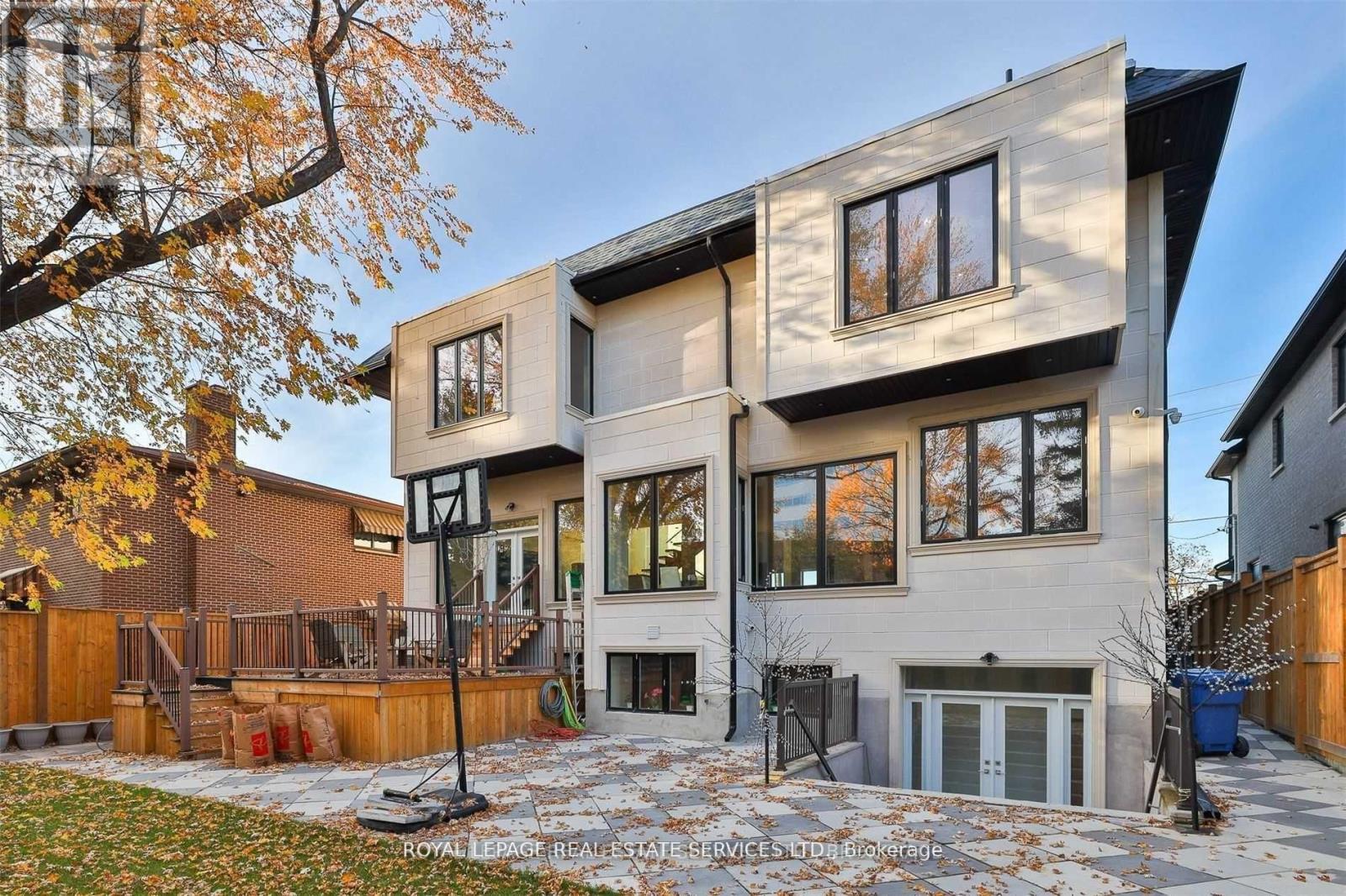 61 Dane Avenue, Toronto, Ontario  M6A 1G4 - Photo 25 - W13254624