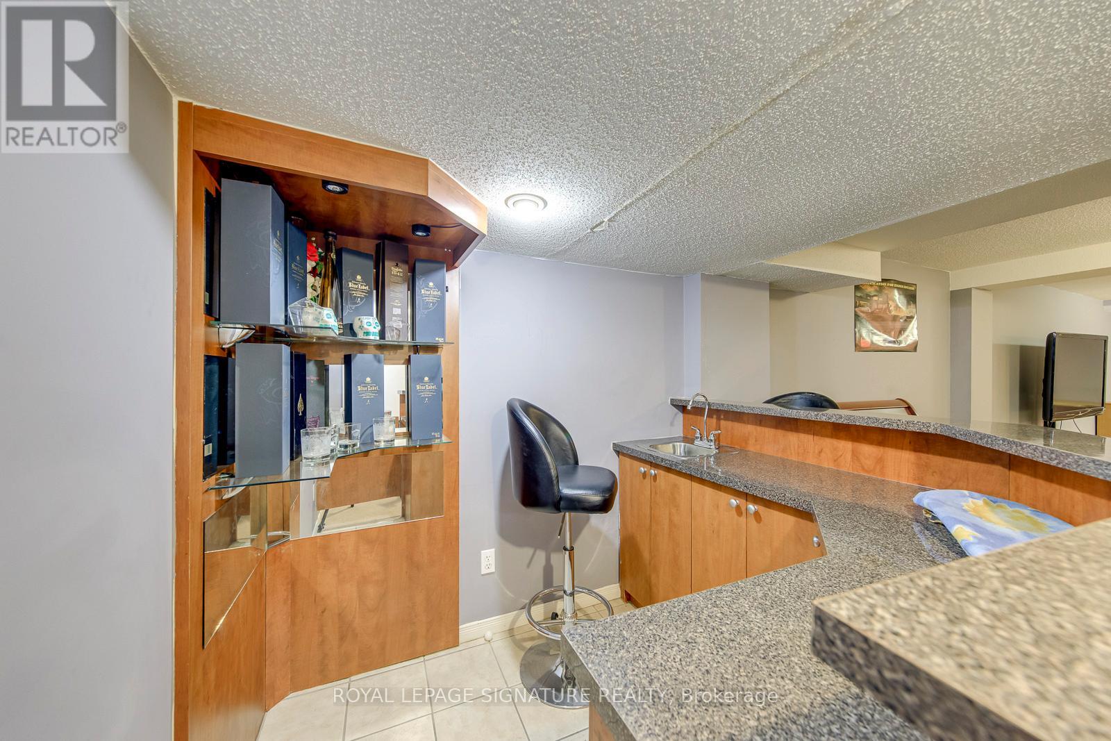 Bsmt - 7197 Terragar Boulevard, Mississauga, Ontario  L5N 7L9 - Photo 6 - W13256478
