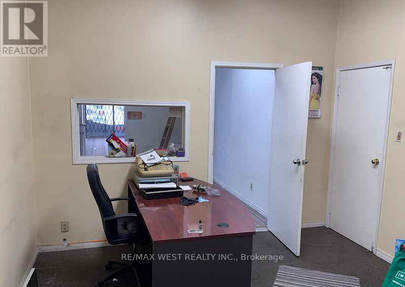 46b Rexdale Boulevard, Toronto, Ontario  M9W 5Z3 - Photo 8 - W13256698