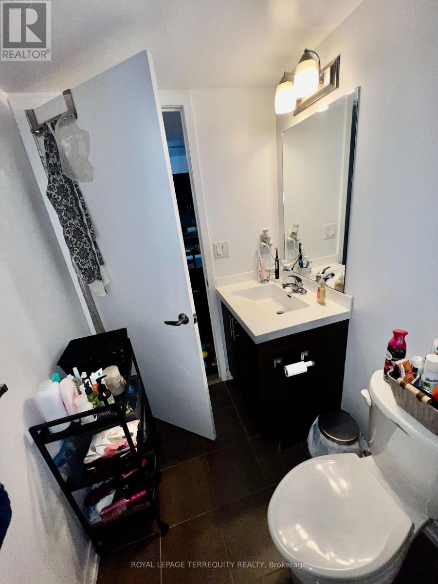 513 - 1420 Dupont Street, Toronto, Ontario  M6H 4J8 - Photo 9 - W13256814