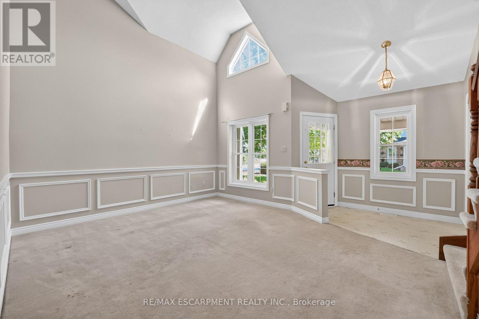 2 - 9 Wentworth Drive, Grimsby, Ontario  L3M 5H9 - Photo 4 - X13251556