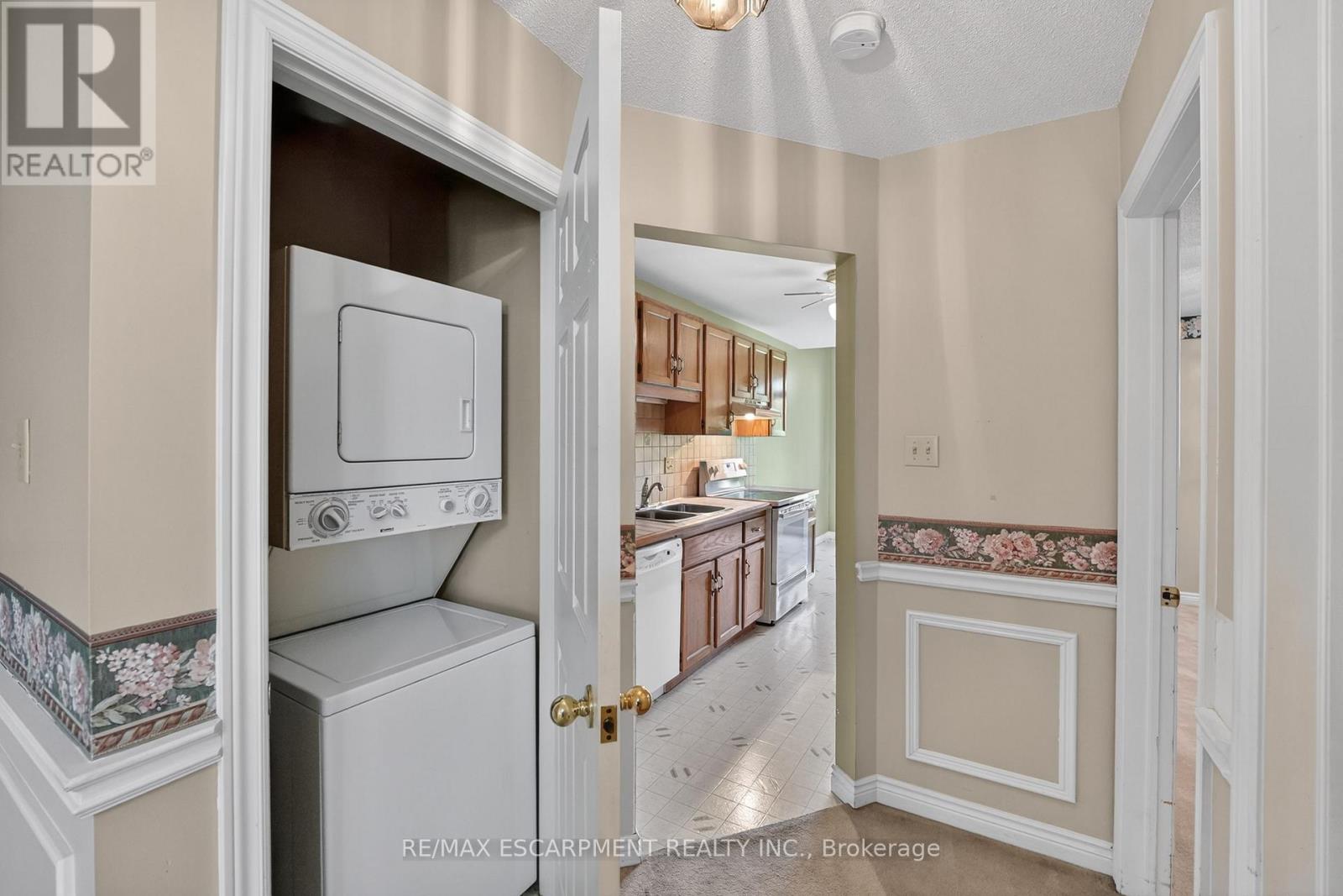 2 - 9 Wentworth Drive, Grimsby, Ontario  L3M 5H9 - Photo 14 - X13251556