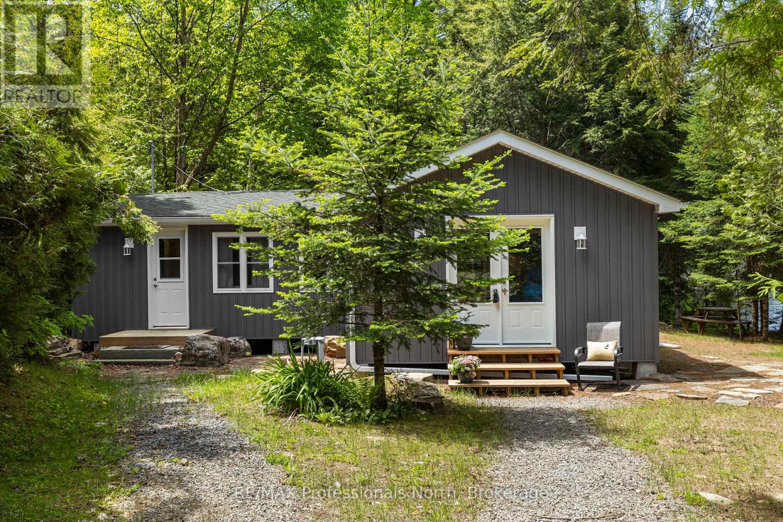 1106-1 OXBOW LAKE ROAD, Lake of Bays, Ontario