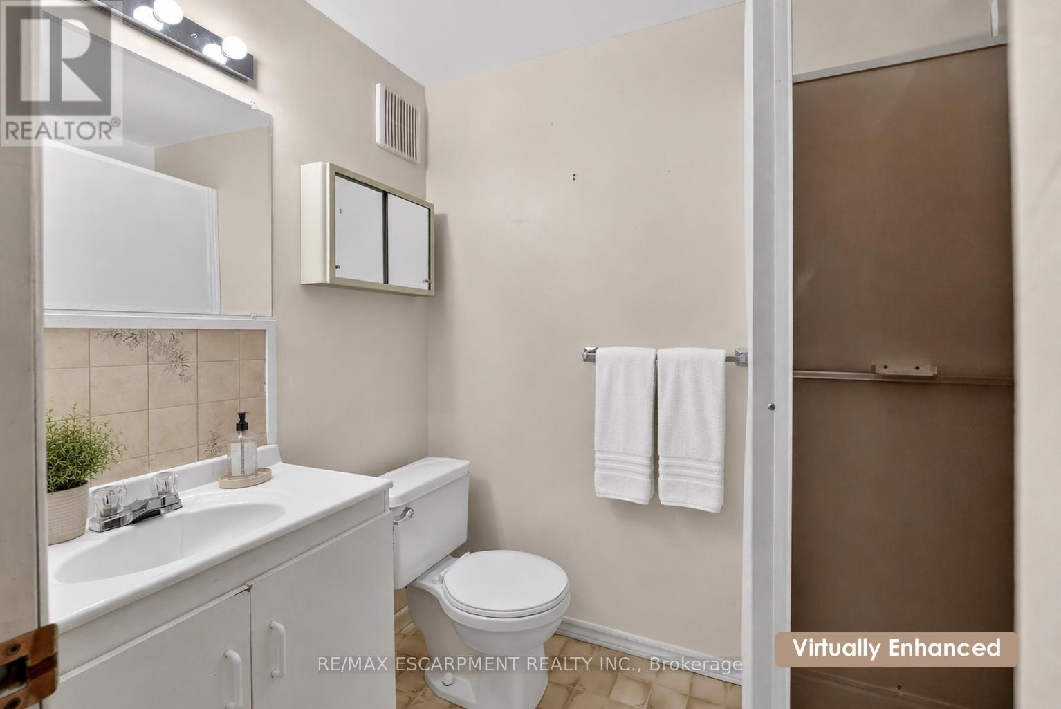2 - 9 Wentworth Drive, Grimsby, Ontario  L3M 5H9 - Photo 23 - X13251556