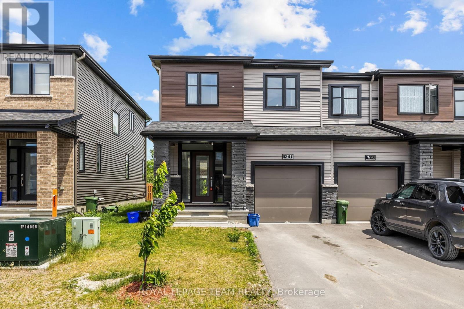 301 ELSIE MACGILL WALK, Ottawa, Ontario