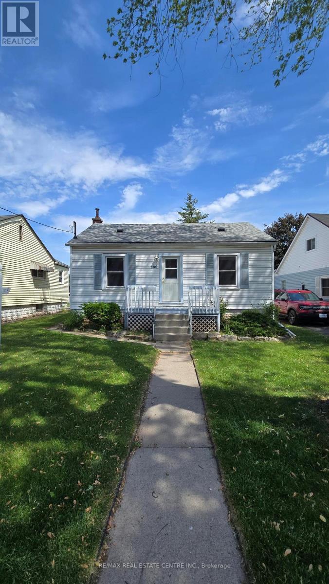 180 Oak Avenue, Hamilton, Ontario  L8L 5N1 - Photo 2 - X13254084