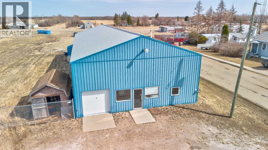 5024 50 Avenue, Eaglesham, Alberta