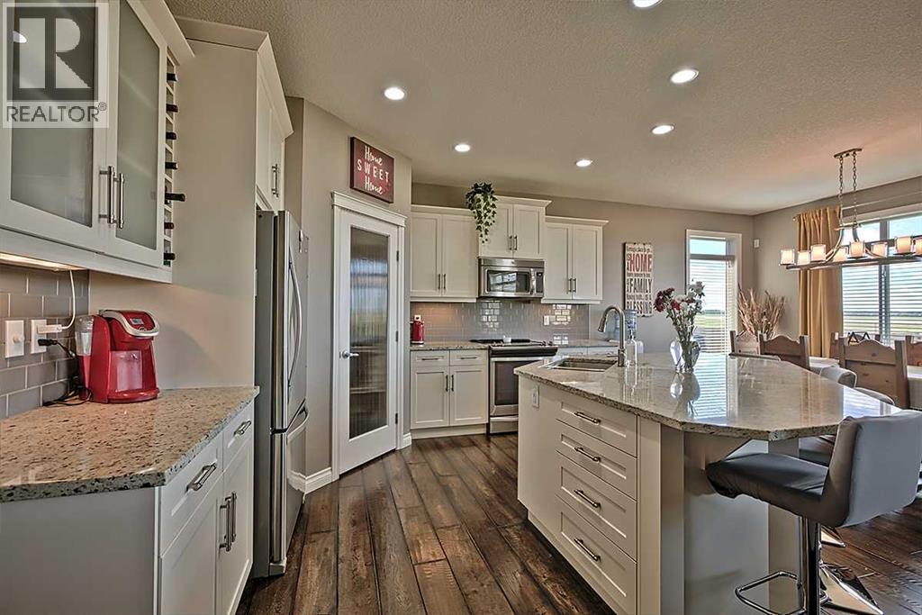 732 Hampton Hills Drive NE, High River, Alberta  T1V 0E6 - Photo 4 - A2317862