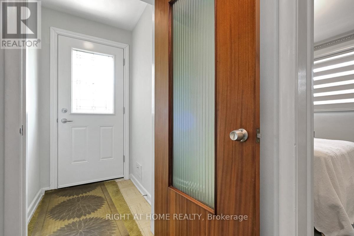 955 Alpine Avenue, Ottawa, Ontario  K2B 5R9 - Photo 5 - X13257198