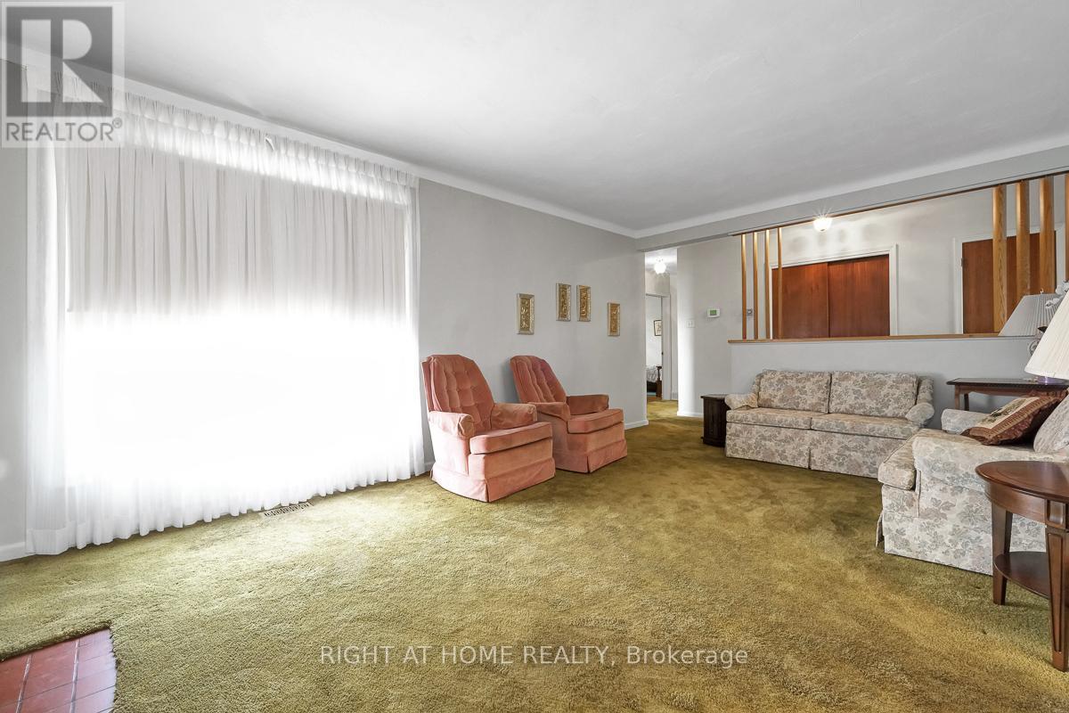 955 Alpine Avenue, Ottawa, Ontario  K2B 5R9 - Photo 7 - X13257198