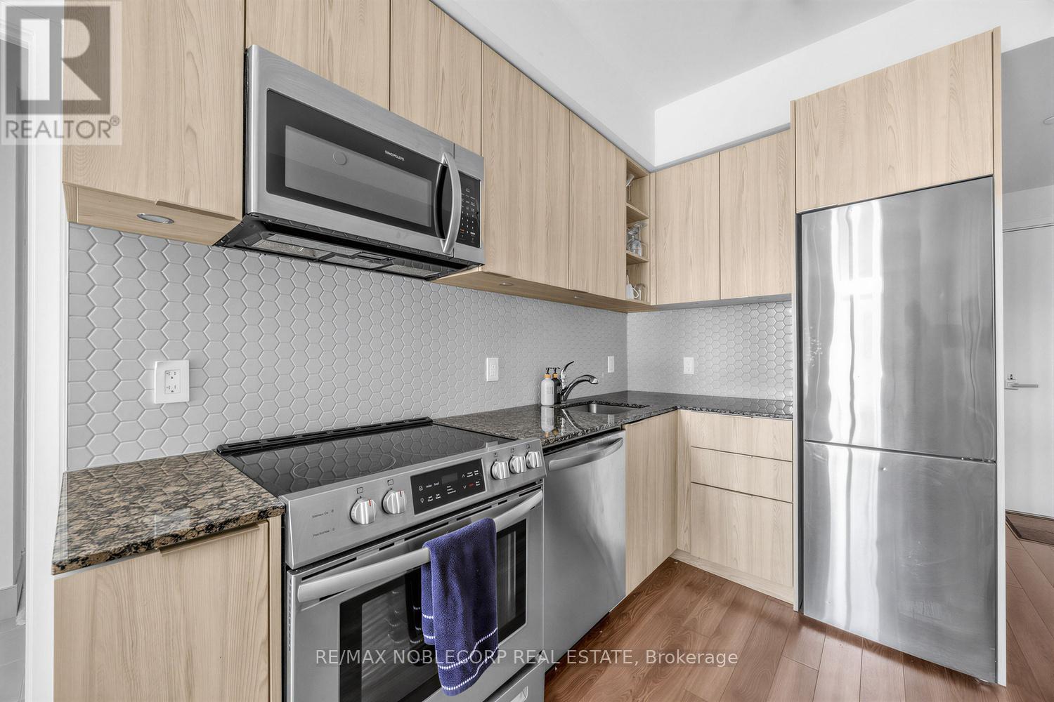1705 - 30 Ordnance Street, Toronto (Niagara), Ontario  M6K 0C8 - Photo 7 - C13248454