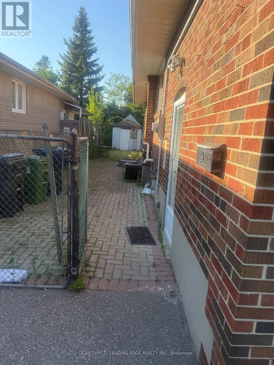 Main - 62 Lombardy Crescent, Toronto, Ontario  M1K 4N9 - Photo 12 - E13137260