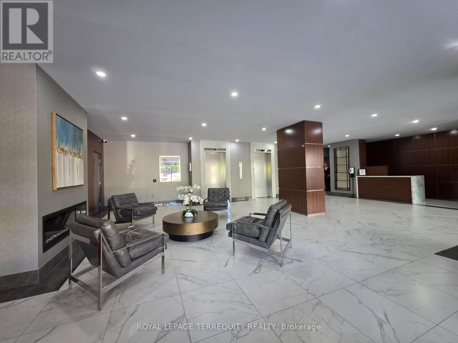 804 - 50 Inverlochy Boulevard, Markham, Ontario  L3T 4T6 - Photo 1 - N13249802