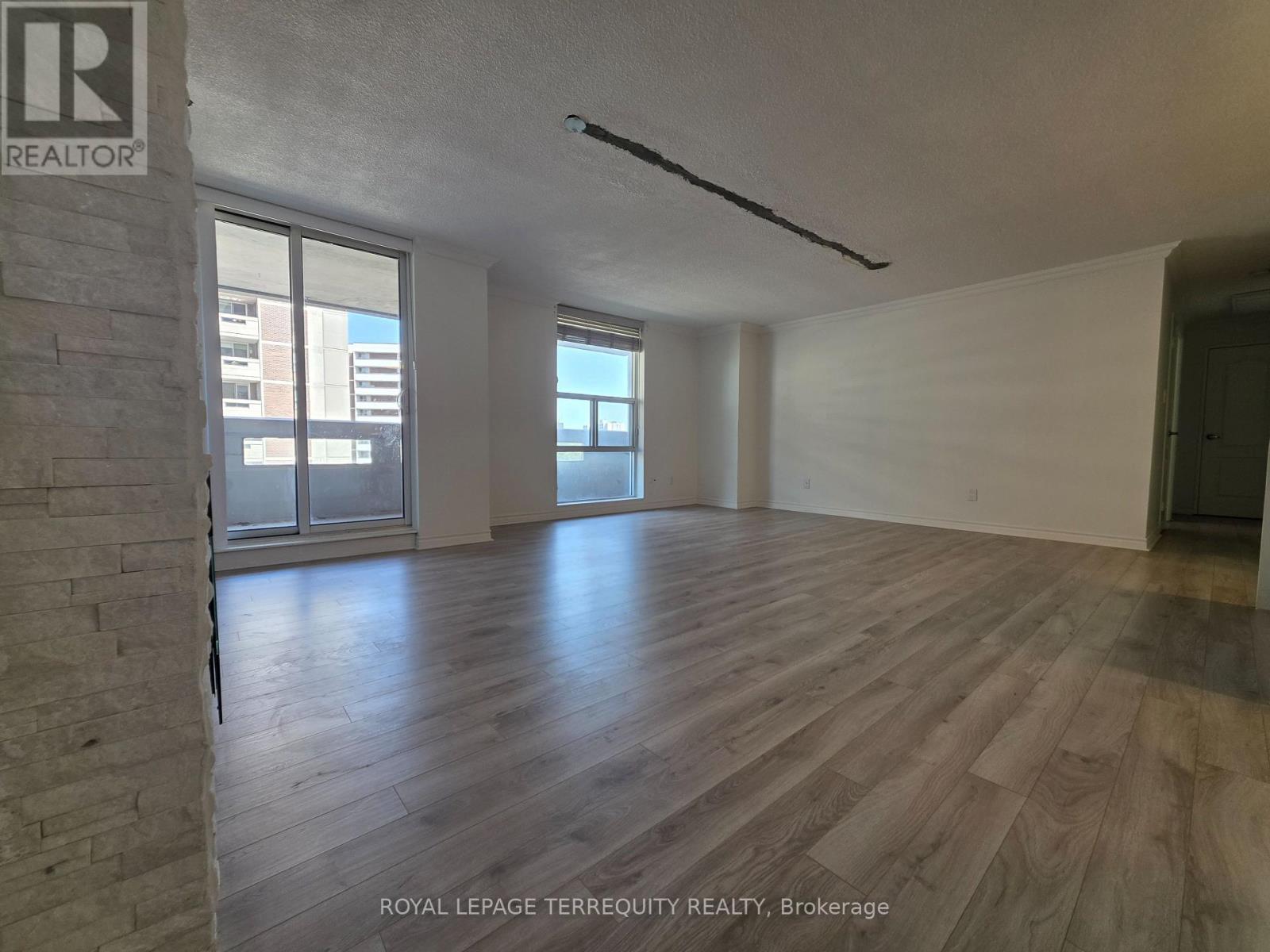 804 - 50 Inverlochy Boulevard, Markham, Ontario  L3T 4T6 - Photo 5 - N13249802