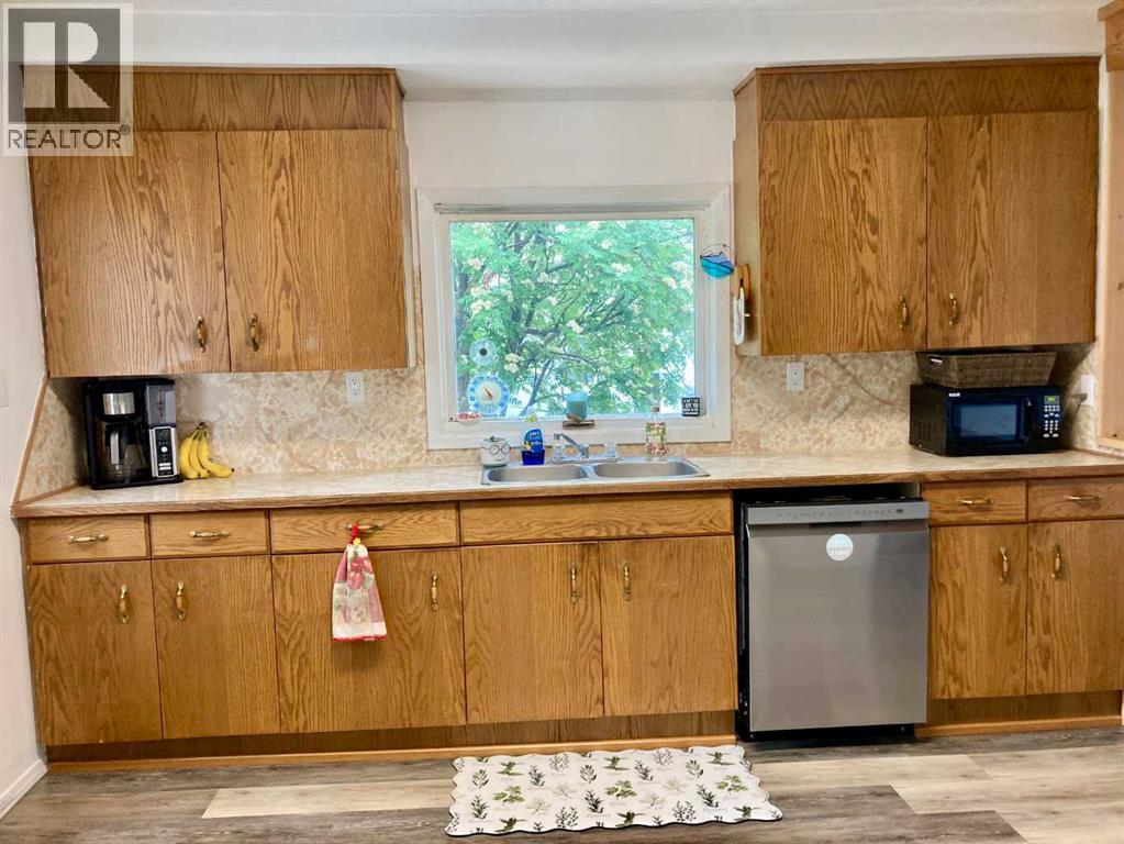 717 227 Street, Hillcrest, Alberta  T0K 1C0 - Photo 14 - A2317335
