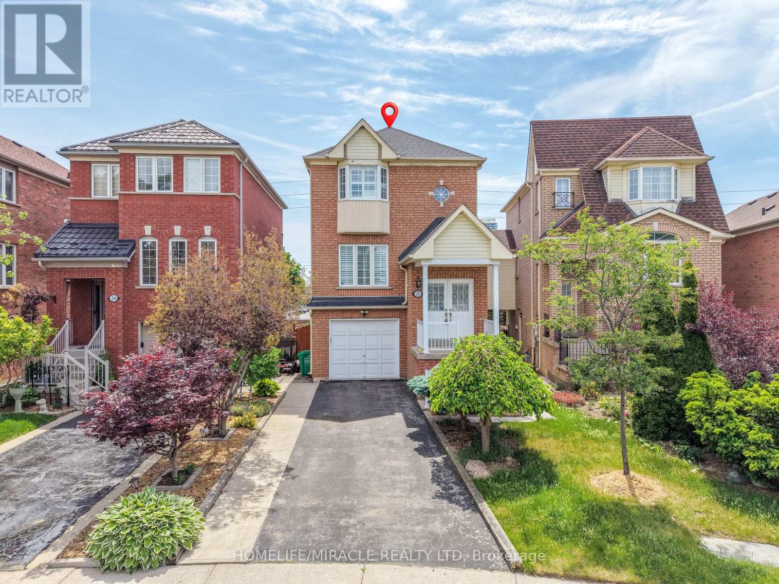 22 DOMENICO CRESCENT, Brampton, Ontario