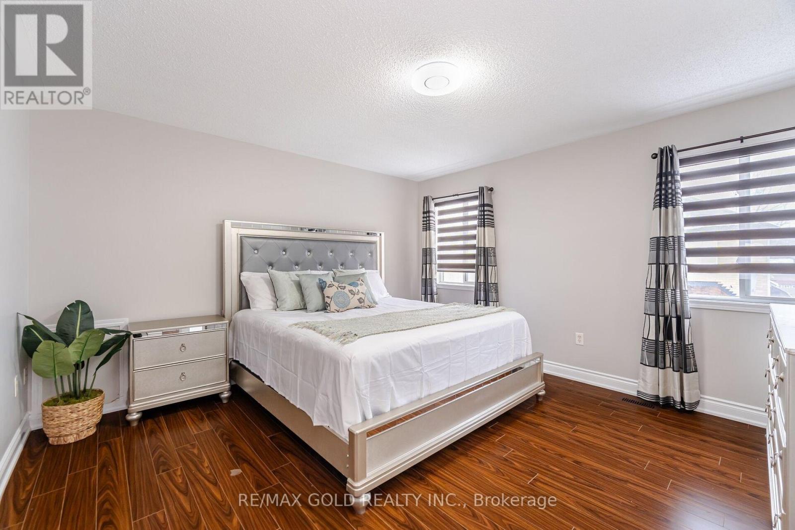 8 Upshall Drive, Brampton, Ontario  L6P 1E1 - Photo 30 - W13248456