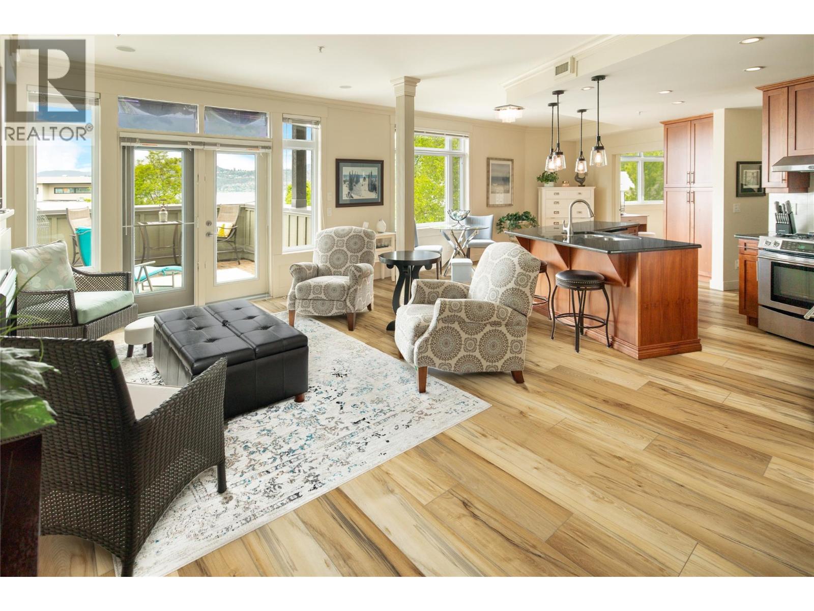 2901 Abbott Street Unit# 307 Kelowna Photo 3