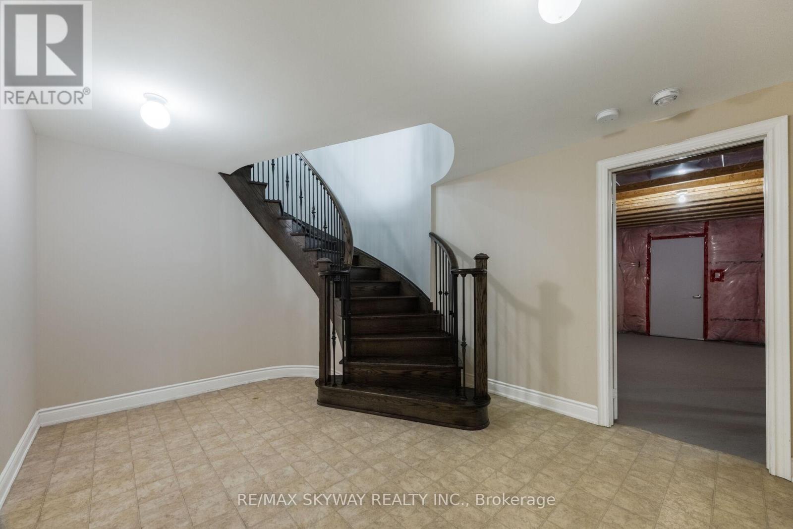 9 Martin Byrne Drive, Brampton, Ontario  L6P 4L2 - Photo 40 - W13156766