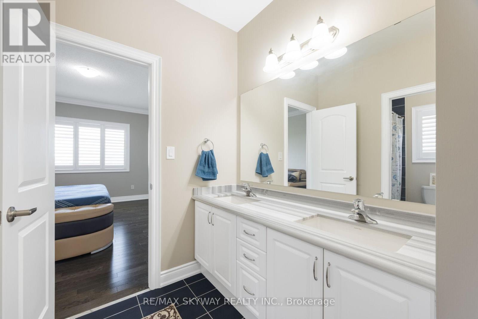 9 Martin Byrne Drive, Brampton, Ontario  L6P 4L2 - Photo 38 - W13156766