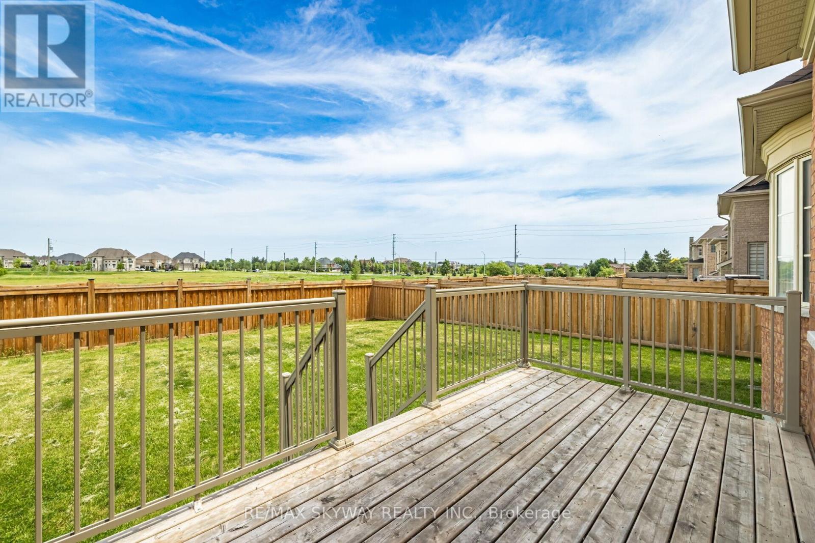 9 Martin Byrne Drive, Brampton, Ontario  L6P 4L2 - Photo 44 - W13156766