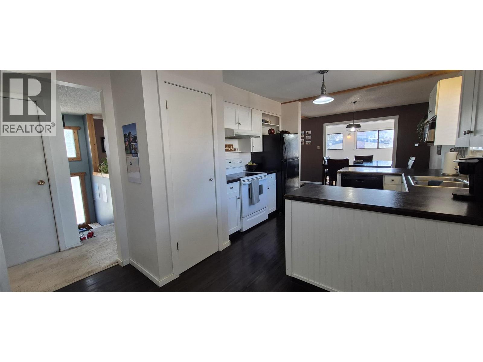 707 12th Avenue, Cranbrook, British Columbia  V1C 2T3 - Photo 11 - 10377918
