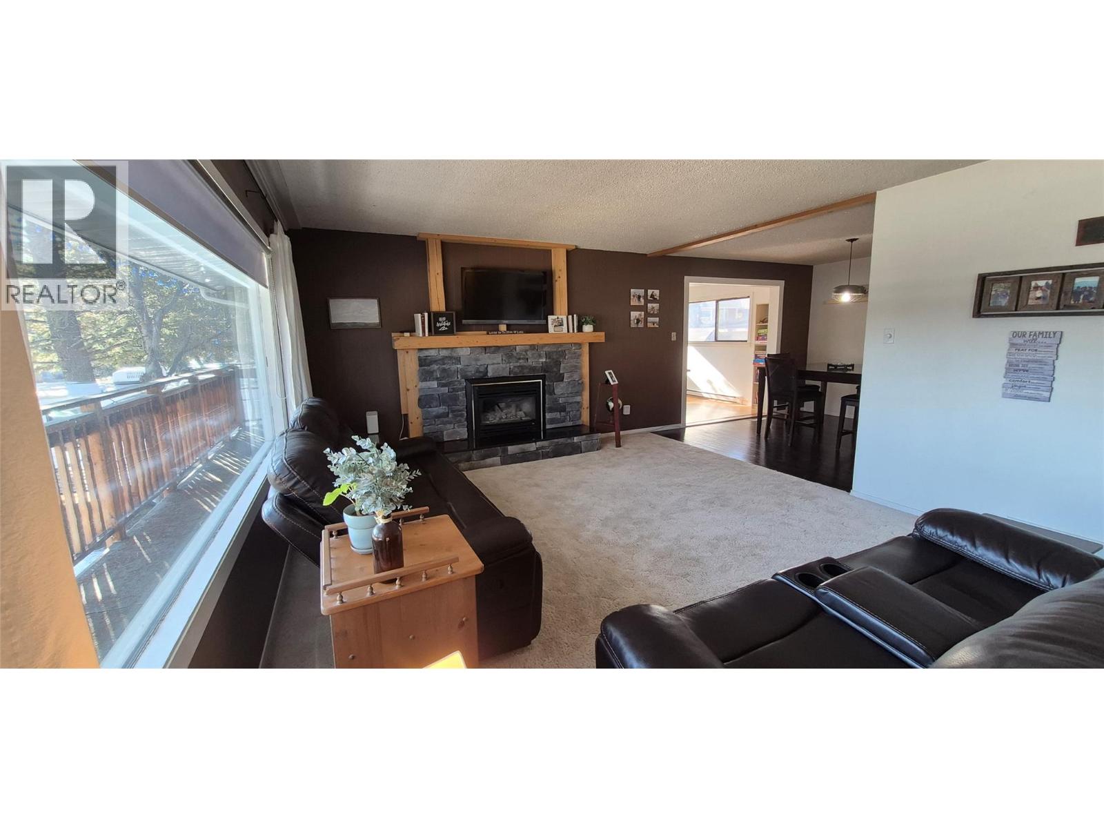 707 12th Avenue, Cranbrook, British Columbia  V1C 2T3 - Photo 3 - 10377918