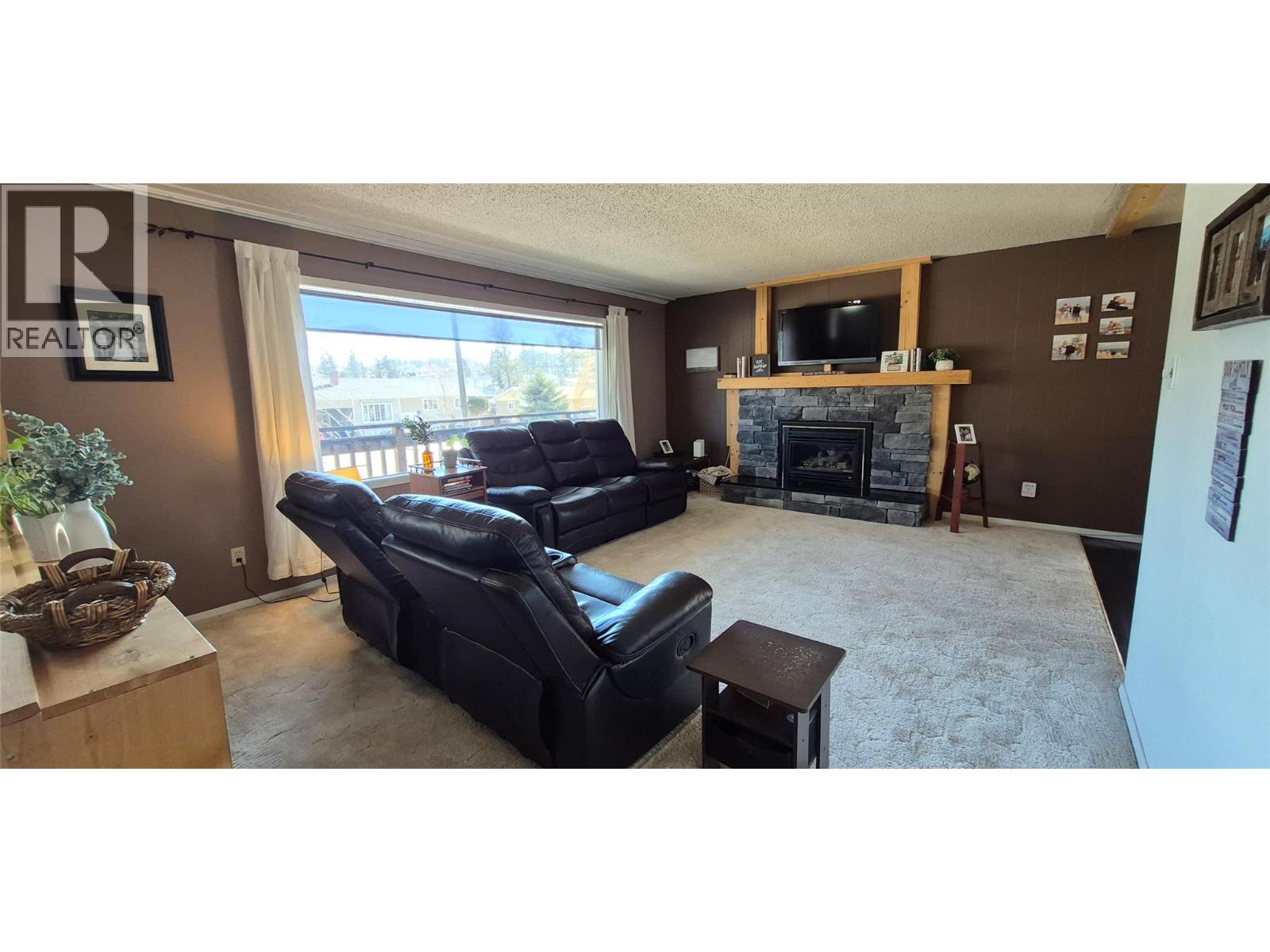 707 12th Avenue, Cranbrook, British Columbia  V1C 2T3 - Photo 2 - 10377918