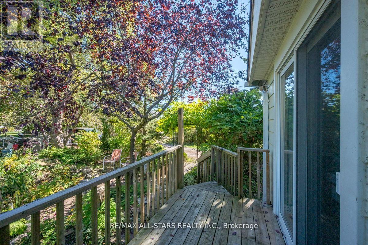 40 Riverglen Drive, Georgina, Ontario  L4P 2R1 - Photo 27 - N13249982