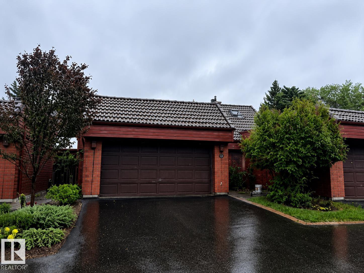 #23 500 LESSARD DR NW, Edmonton, Alberta