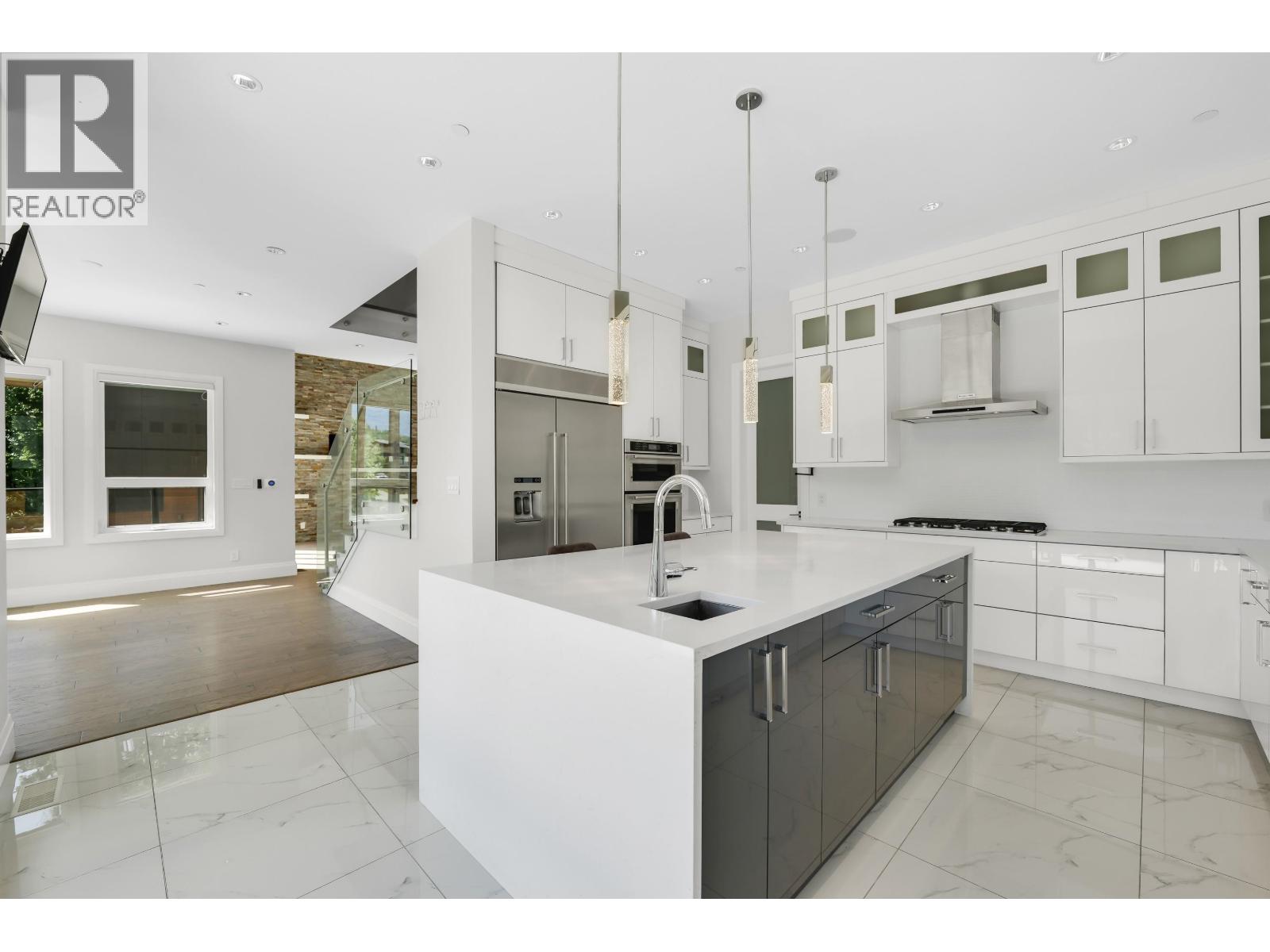 2237 Windsail Place, Squamish, British Columbia  V8B 0T6 - Photo 7 - R3132786