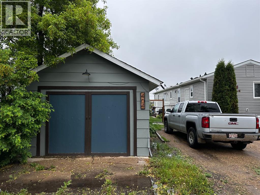 404&412 3 Avenue, Bruce, Alberta  T0B 0R0 - Photo 47 - A2316158