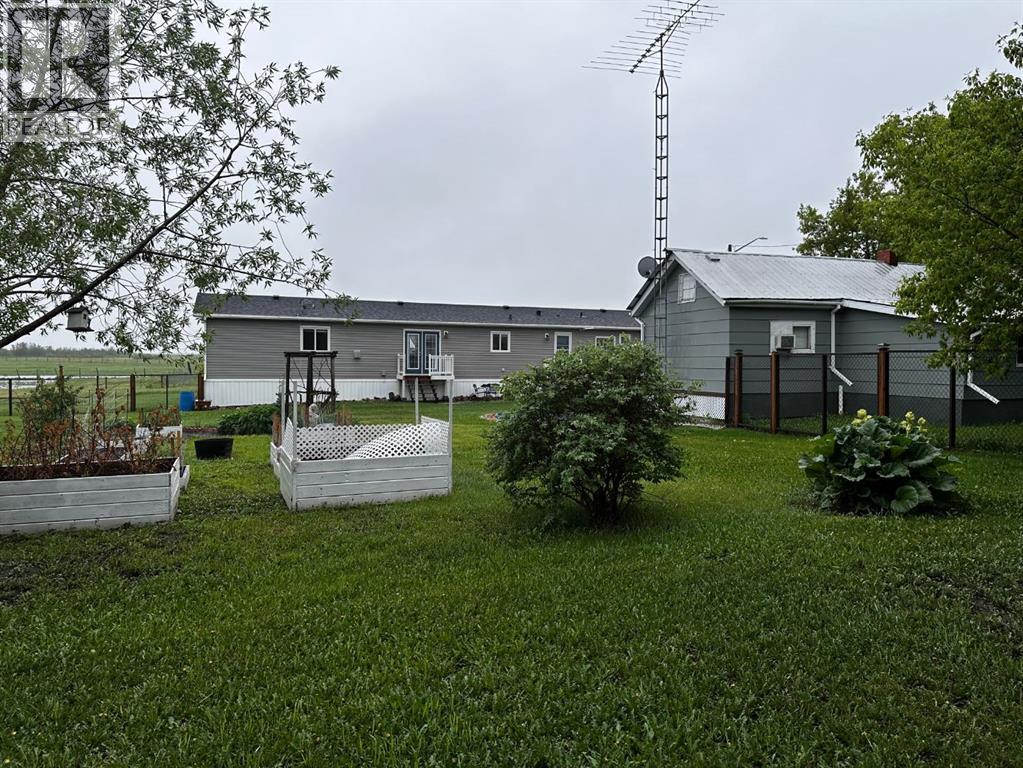 404&412 3 Avenue, Bruce, Alberta  T0B 0R0 - Photo 39 - A2316158