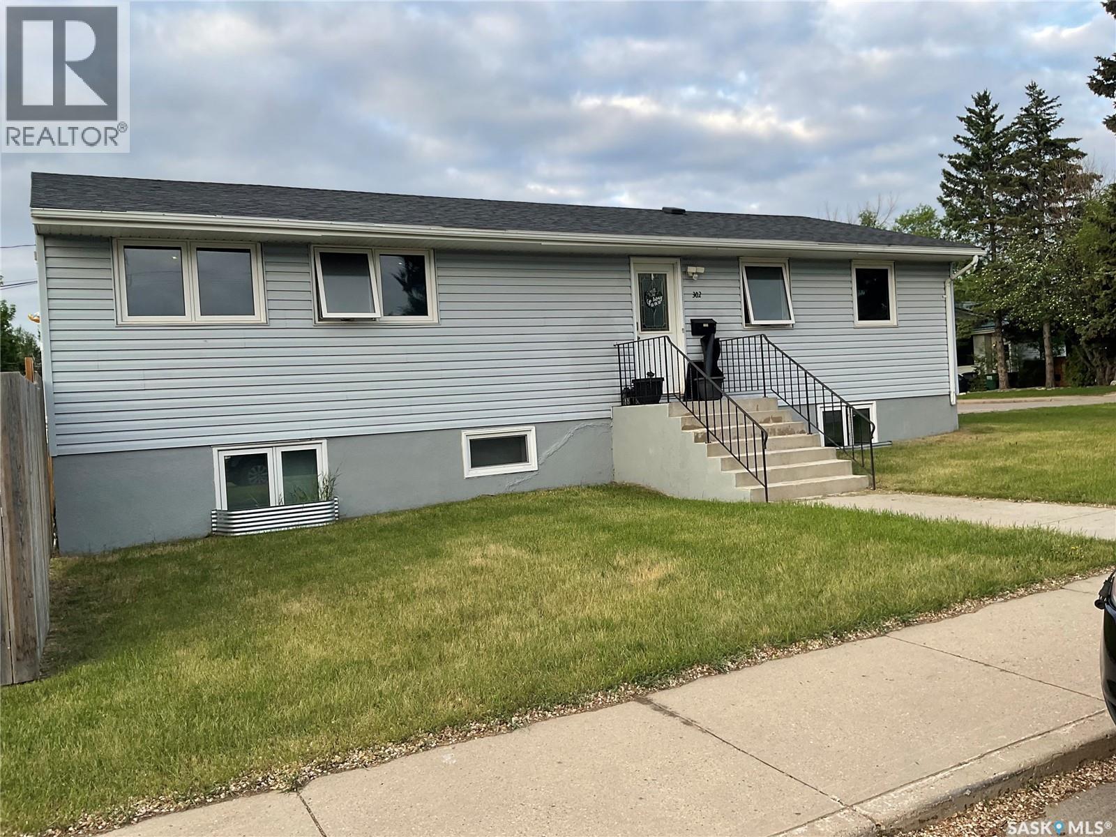 302 Dunlop STREET, Saskatoon, Saskatchewan