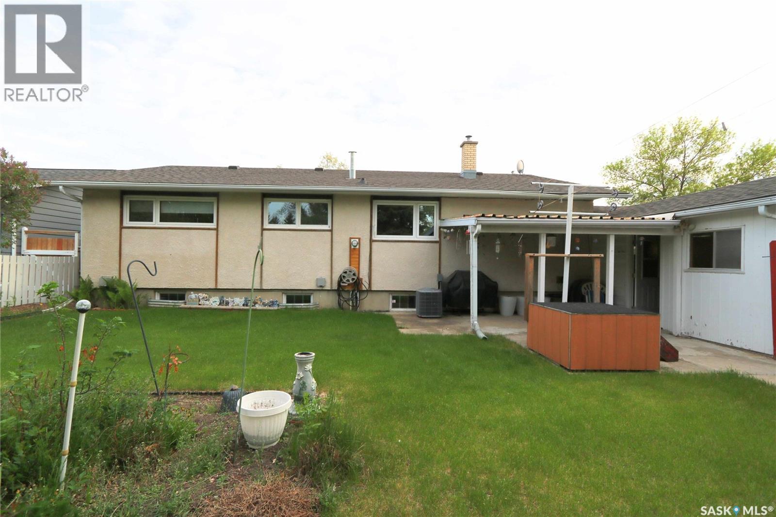 546 Riverview Road, Yorkton, Saskatchewan  S3N 2X9 - Photo 38 - SK038384
