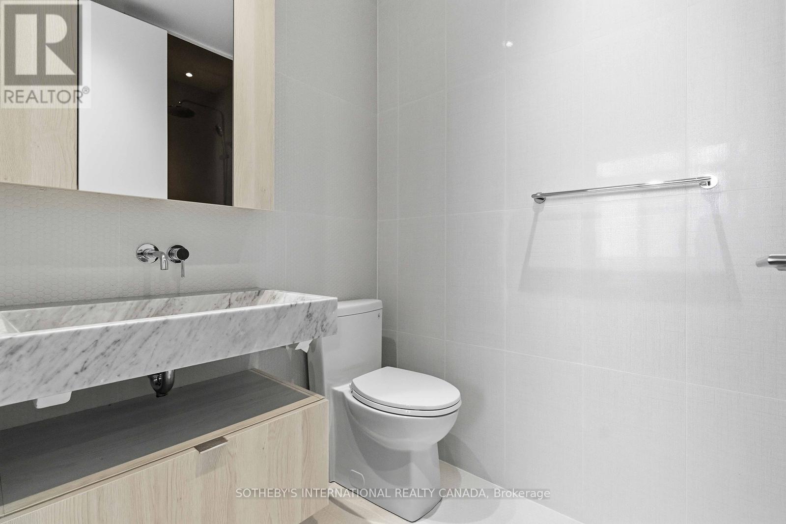 5010 - 11 Yorkville Avenue, Toronto, Ontario  M4W 0B7 - Photo 11 - C13258128