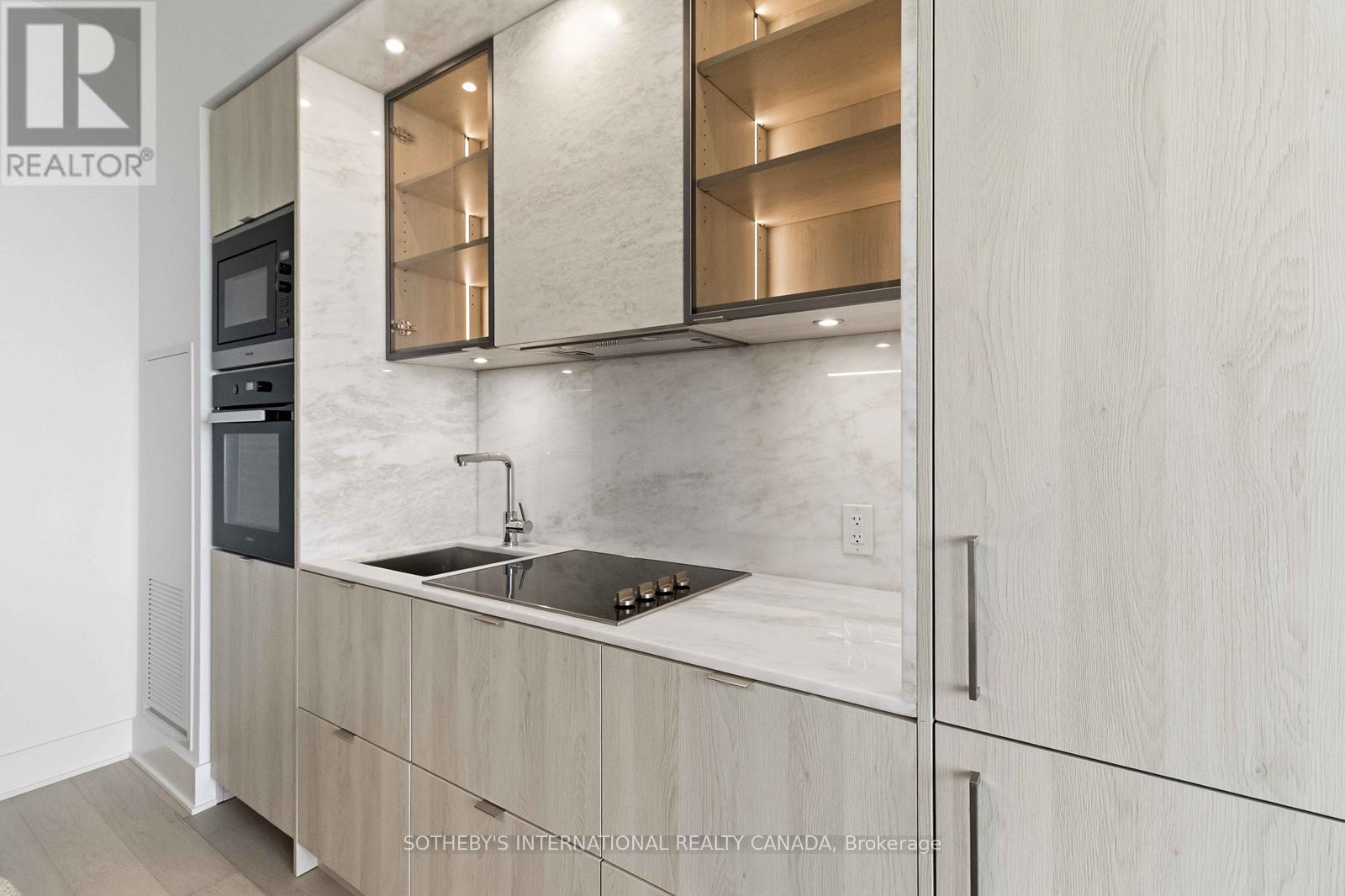 5010 - 11 Yorkville Avenue, Toronto, Ontario  M4W 0B7 - Photo 5 - C13258128